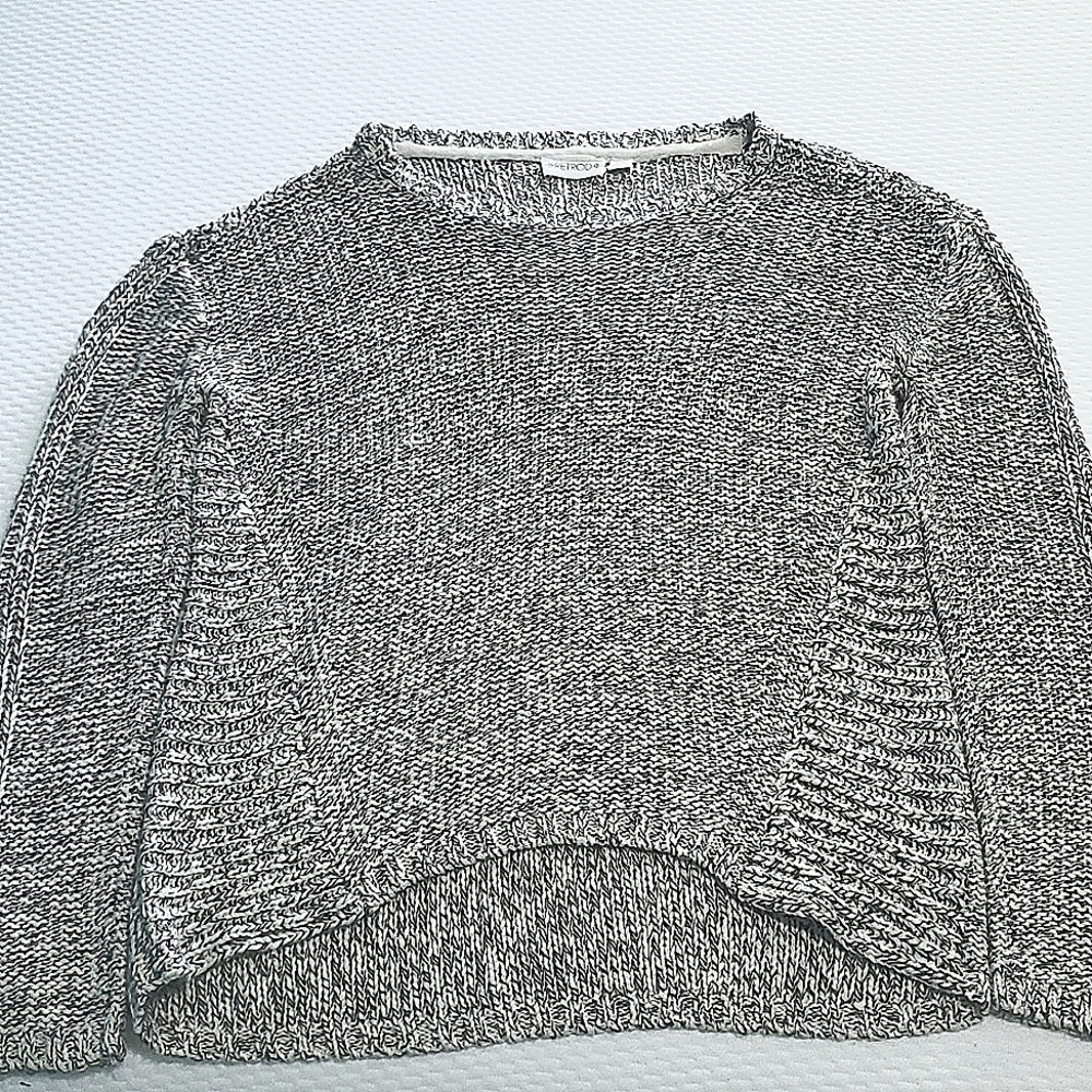 Reproduce, medium, black/cream